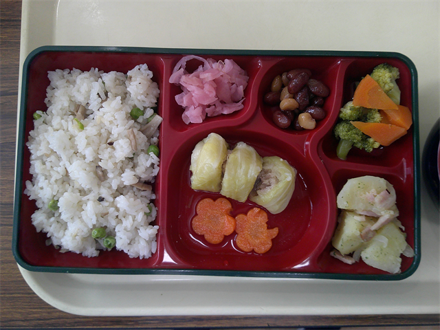 お楽しみ弁当