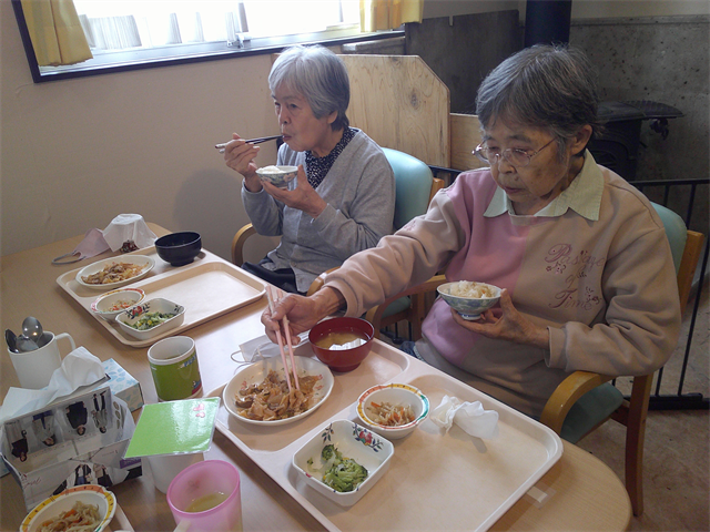昼食