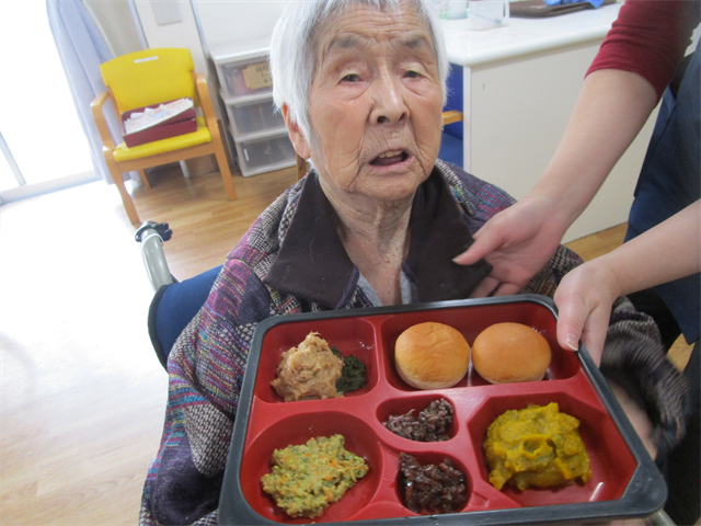お楽しみ弁当