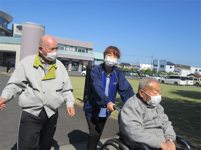 お散歩